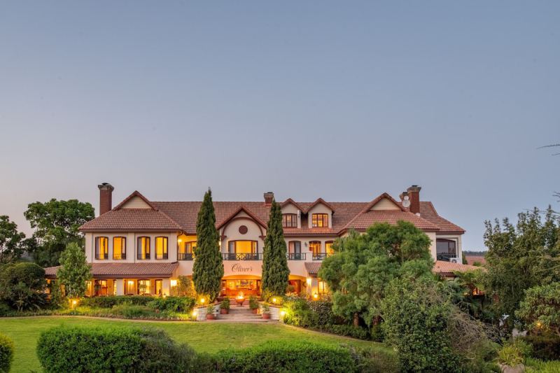 Oliver s Restaurant & Lodge, White River