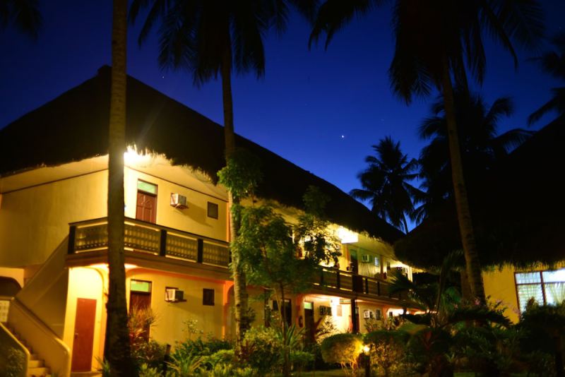 Vitton Beach Resort, Donsol