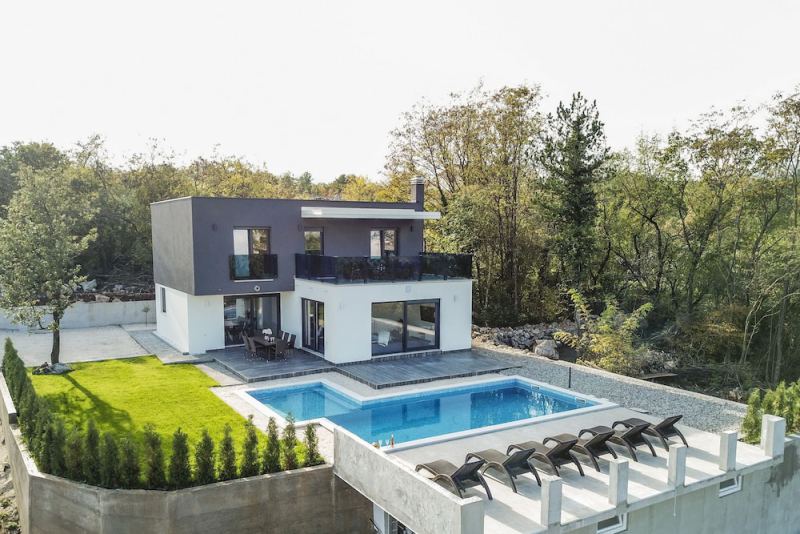 Holiday House Luxury, Podbablje