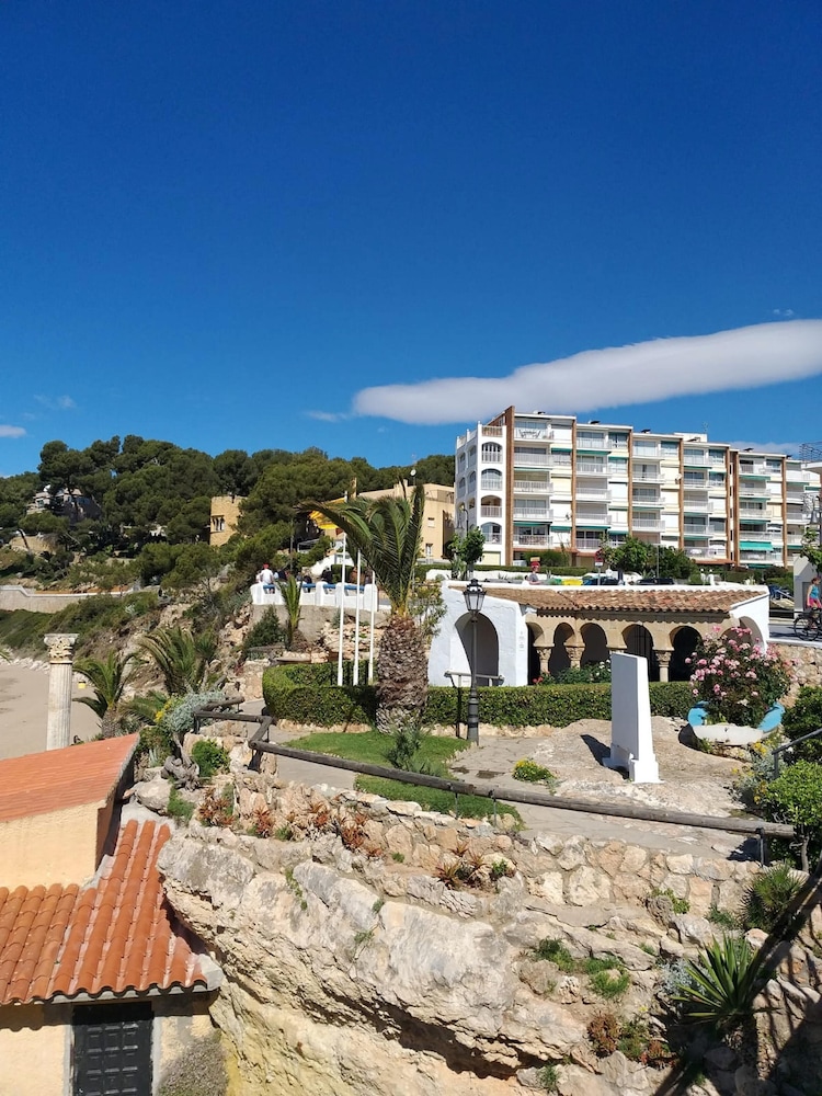 Apartment With 2 Bedrooms in Roda de Berà, With Wonderful sea View, Furnished Garden and Wifi, Roda de Bara