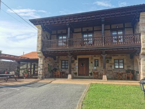 Posada La Aldea, Orena