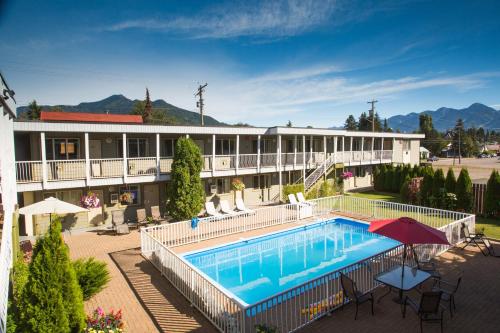 Powder Mountain Lodge, Cranbrook