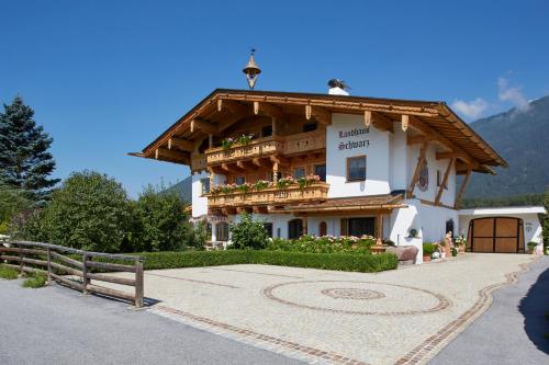 Landhaus Schwarz, Mieming