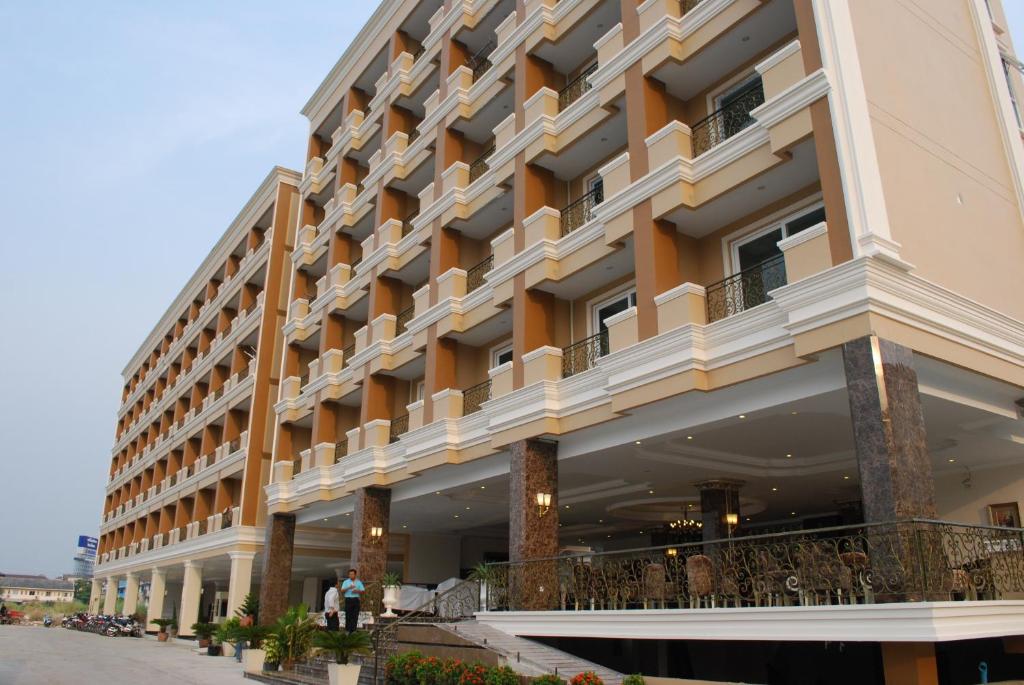 LK Grand Living Place